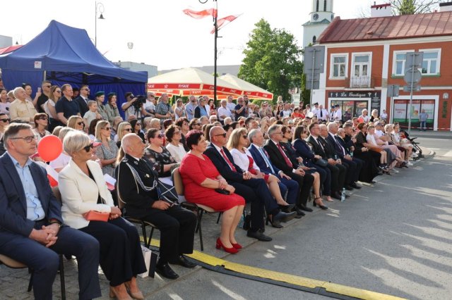 b_1024_768_0_00_images_2023_2024_WYDARZENIA_GMINNY_3MAJA_441076414_993460966121009_3468315907051004730_n